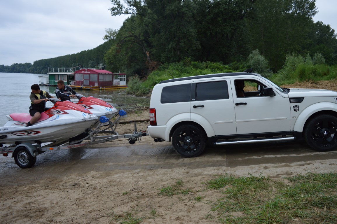 OBUKA PRIPADNIKA SEKTORA ZA VANREDNE SITUACIJE style=